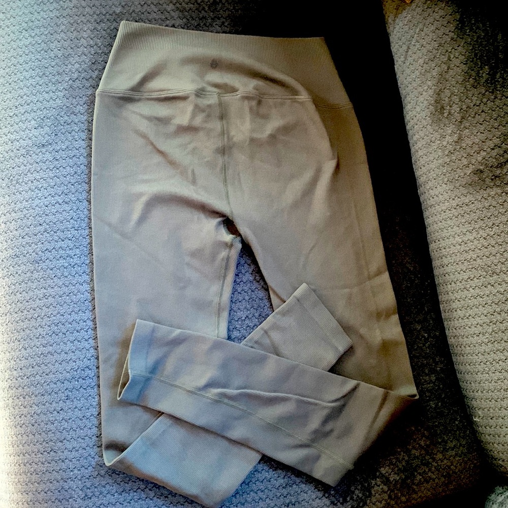 Spiritual Gangster leggings